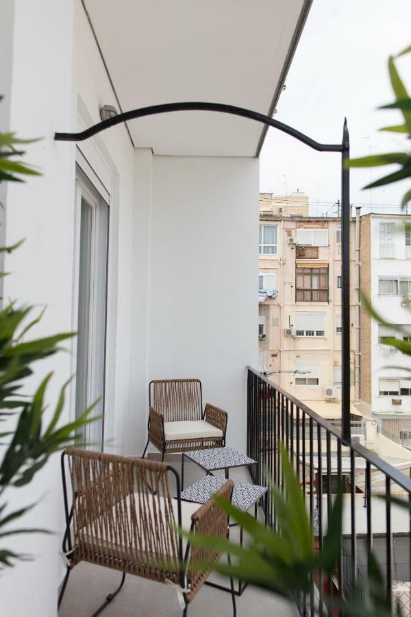 Florit Flats - Chic And Central In A Lively But Quiet Area All Walking Distance Valensiya Dış mekan fotoğraf